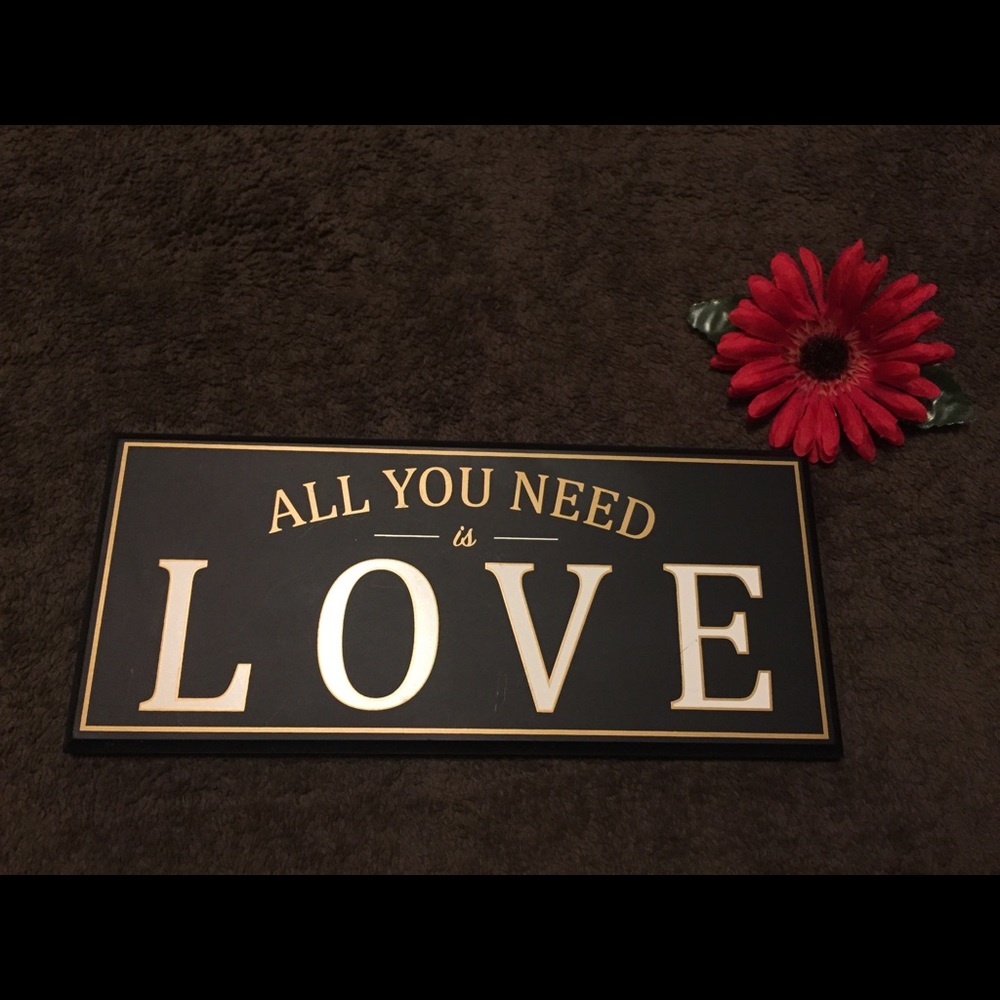 All you need is Love wall decor